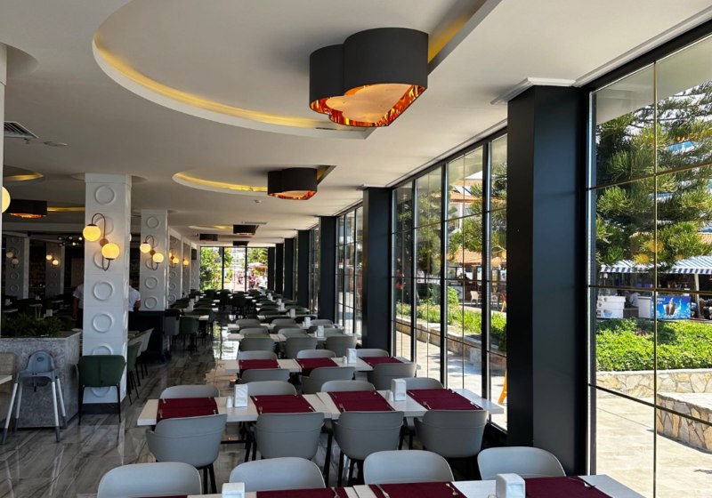 Ausstattung & Service