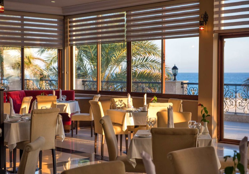 Ausstattung & Service