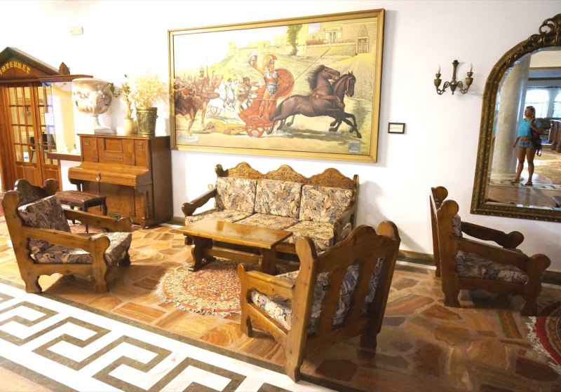 Ausstattung & Service