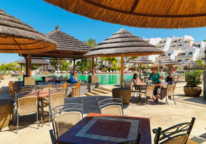 Ausstattung & Service