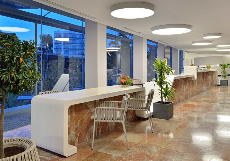 Ausstattung & Service