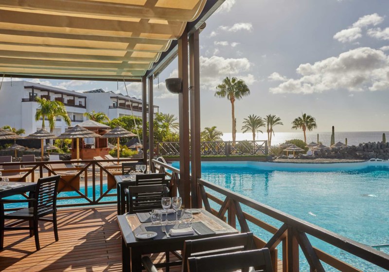 Ausstattung & Service