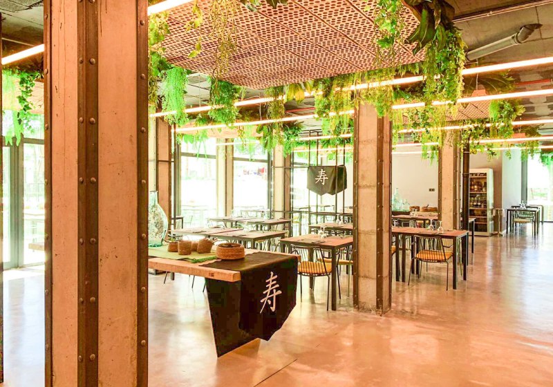 Ausstattung & Service