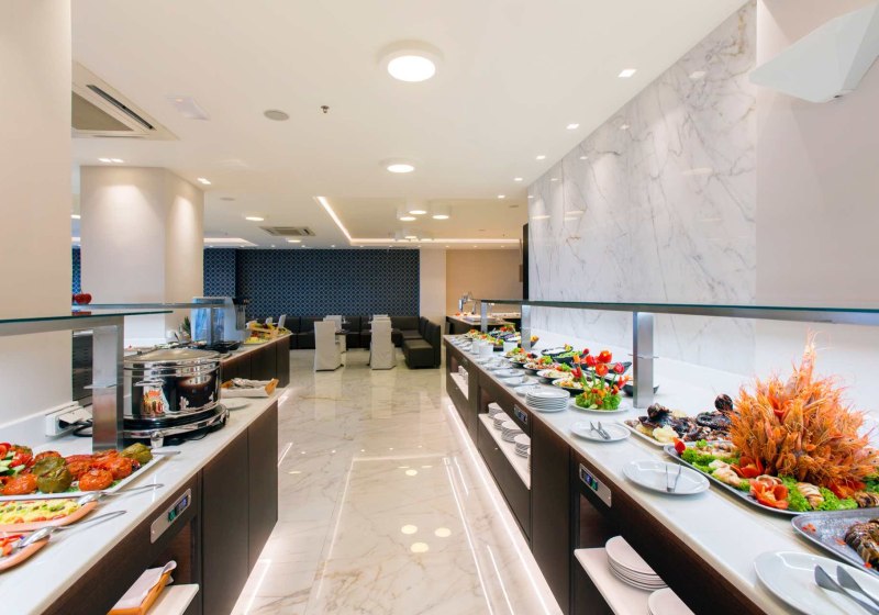 Ausstattung & Service