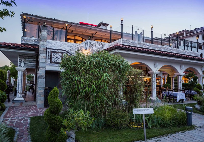 Ausstattung & Service