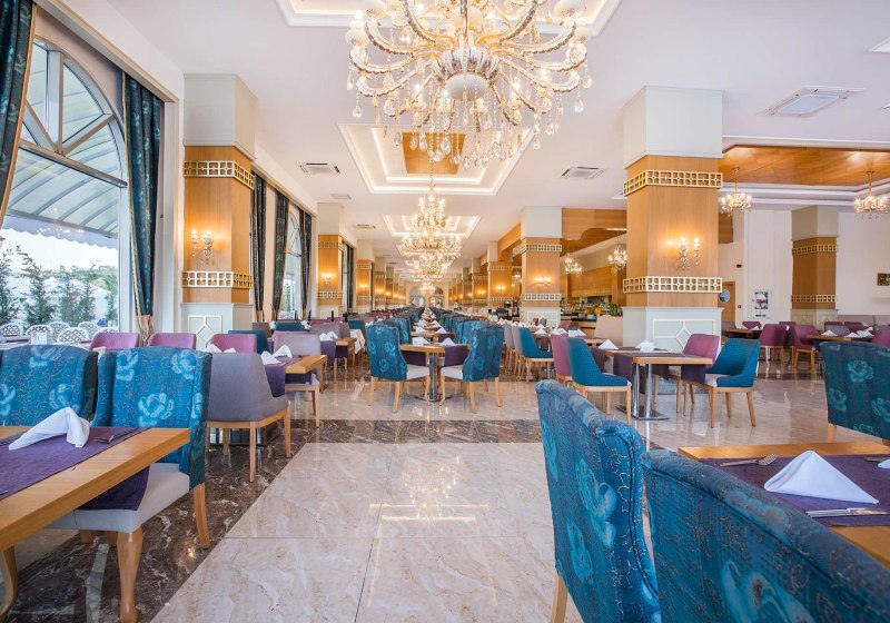 Ausstattung & Service