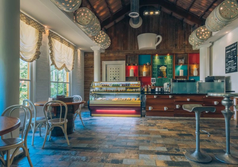 Ausstattung & Service