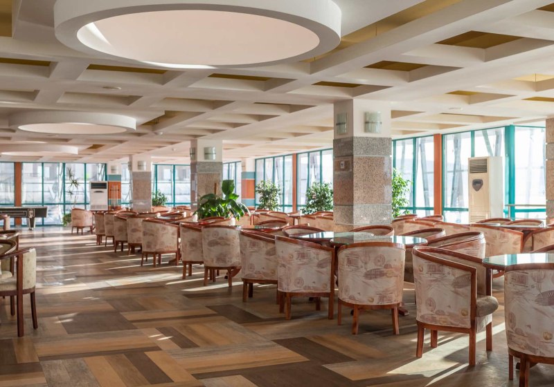 Ausstattung & Service