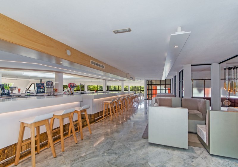 Ausstattung & Service