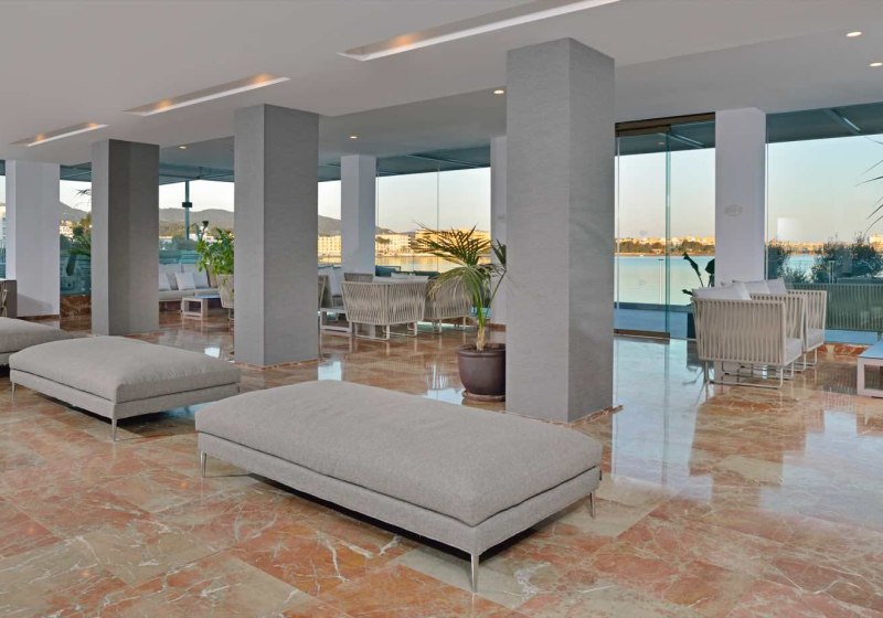 Ausstattung & Service