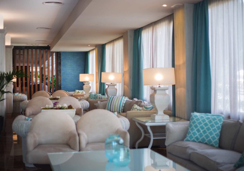 Ausstattung & Service