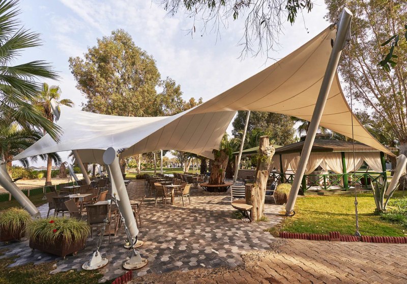 Ausstattung & Service