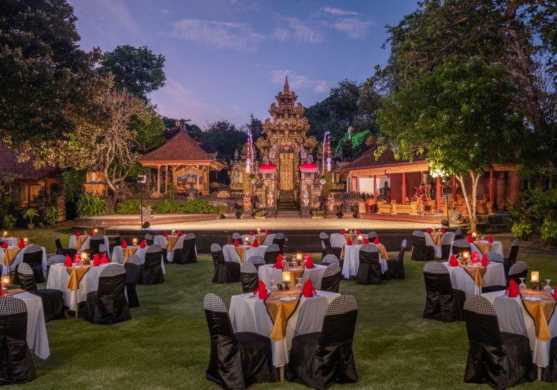 Ausstattung & Service