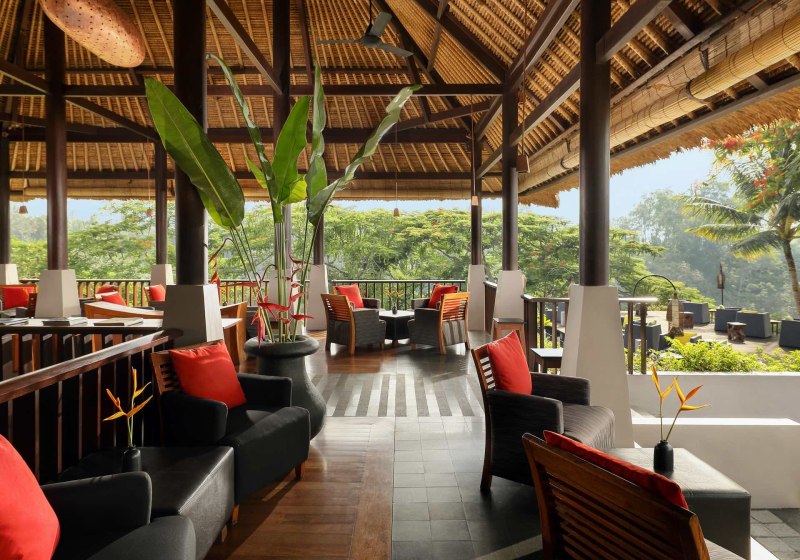 Ausstattung & Service