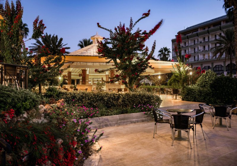 Ausstattung & Service