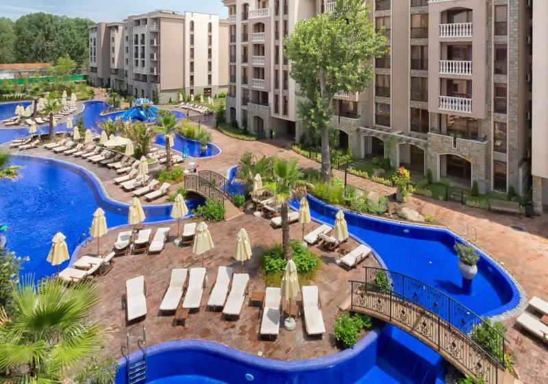 Beispiel: Hotel Außenpool