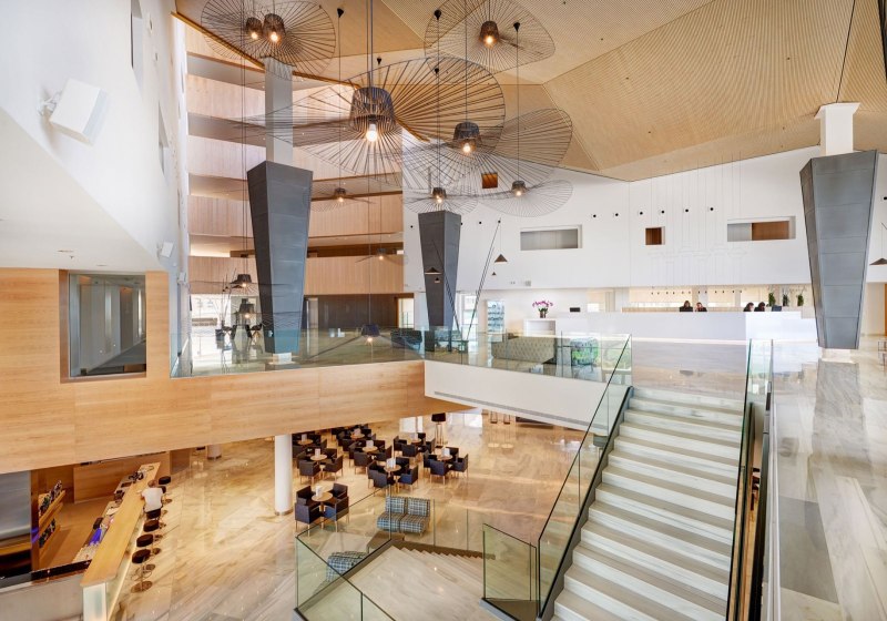 Ausstattung & Service