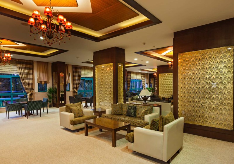 Ausstattung & Service