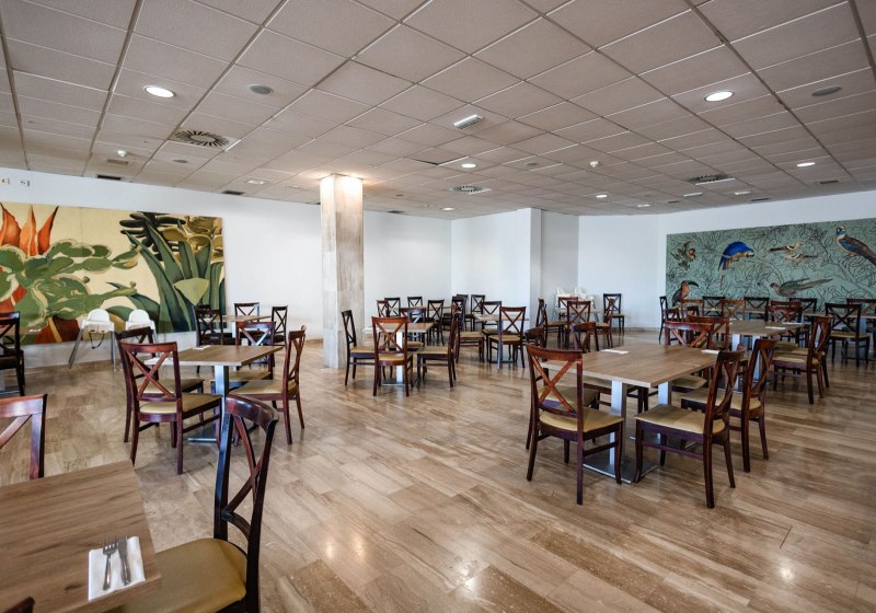 Ausstattung & Service