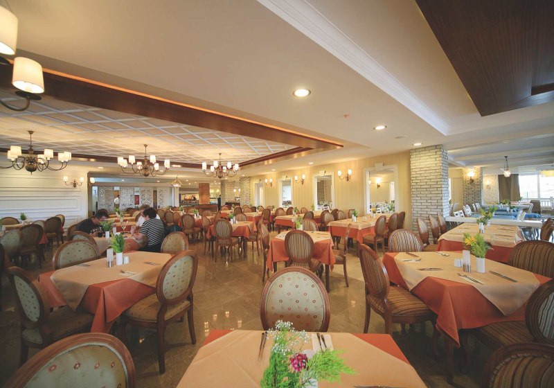 Ausstattung & Service