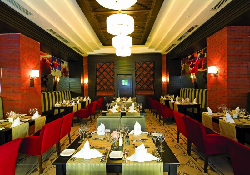 Ausstattung & Service