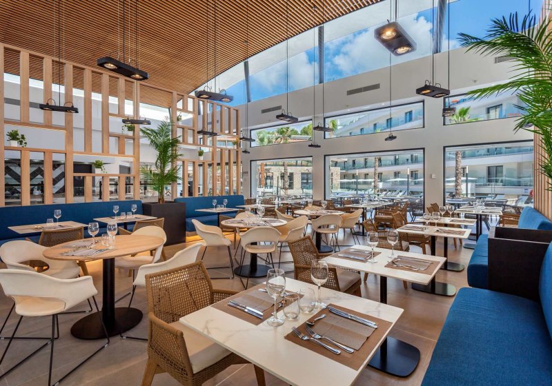 Ausstattung & Service