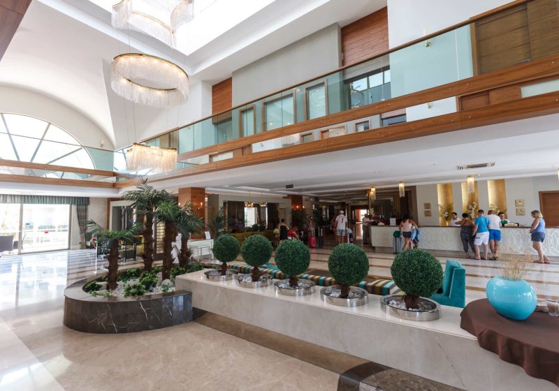 Ausstattung & Service