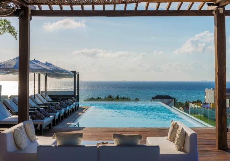 Beispiel: Hotel Außenpool