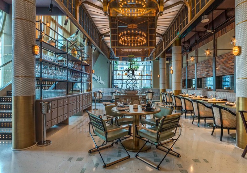 Ausstattung & Service