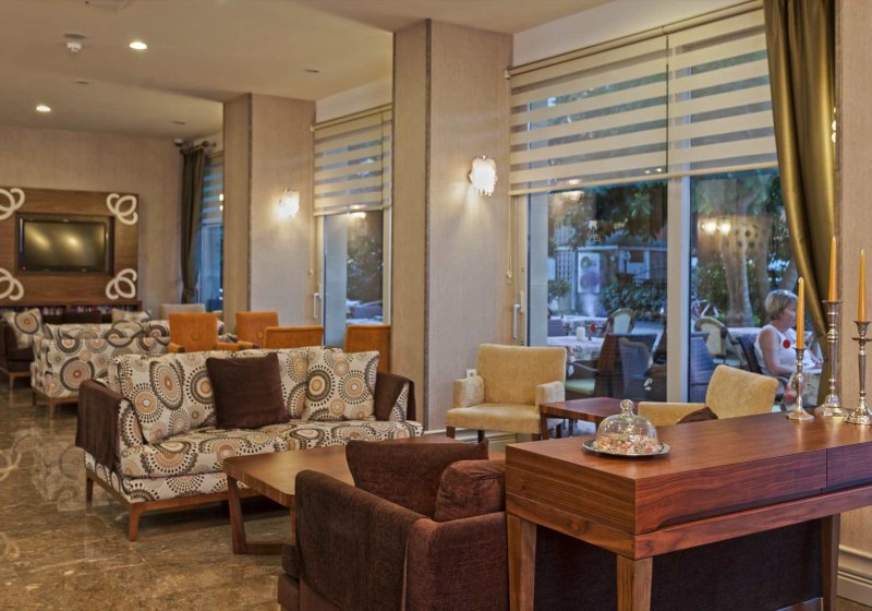 Ausstattung & Service