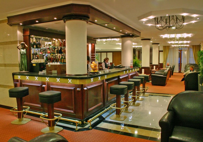 Ausstattung & Service