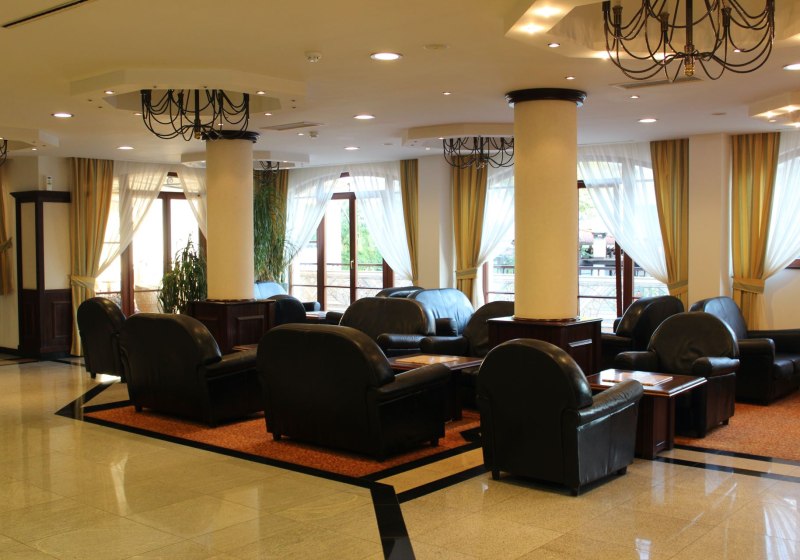 Ausstattung & Service