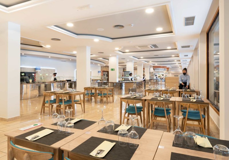 Ausstattung & Service