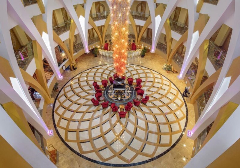 Ausstattung & Service