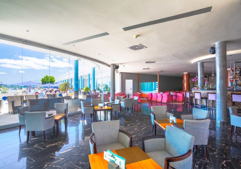 Ausstattung & Service