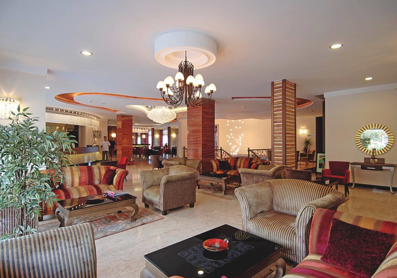 Ausstattung & Service