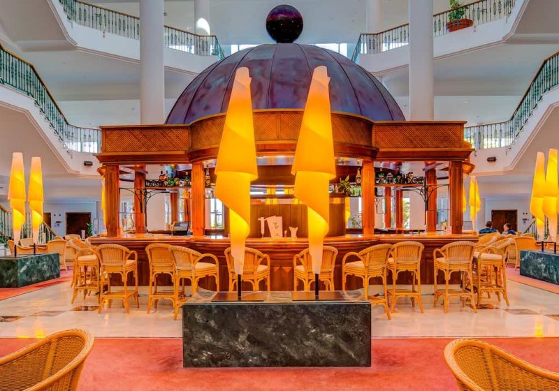 Ausstattung & Service