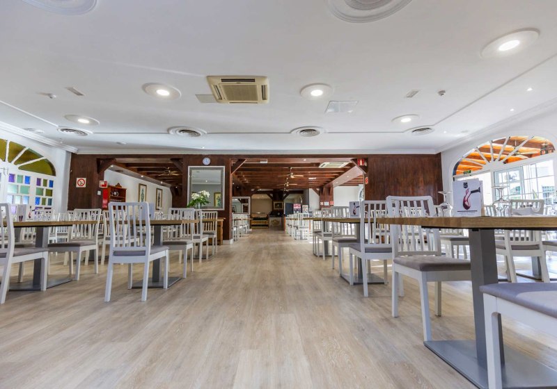 Ausstattung & Service