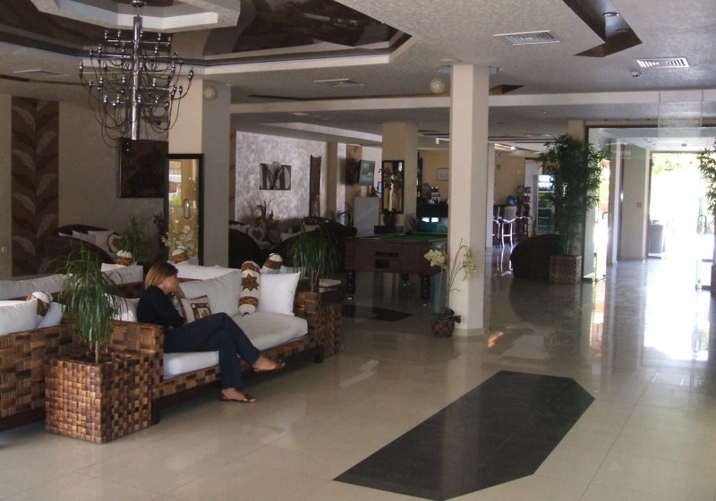 Ausstattung & Service