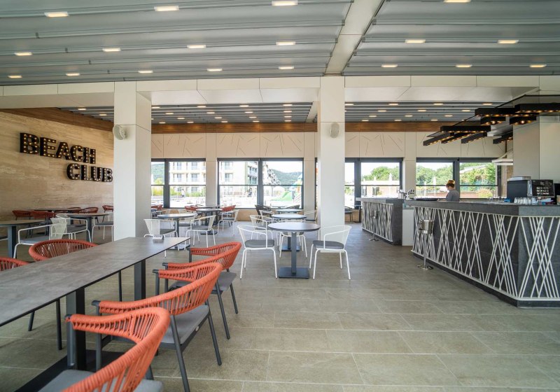 Ausstattung & Service