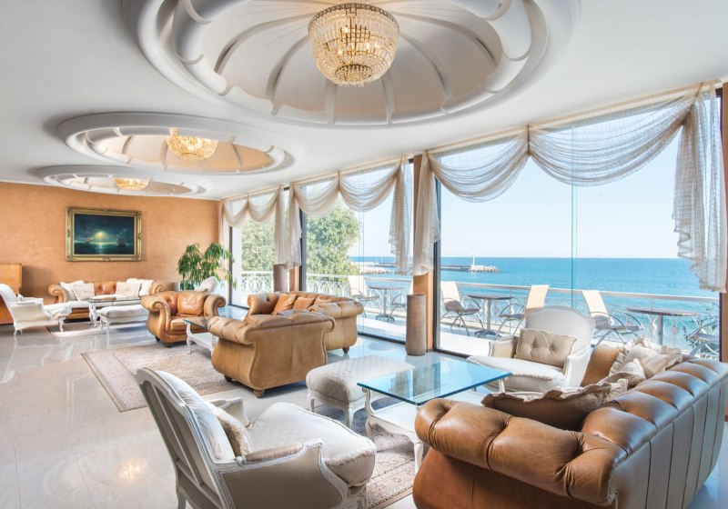 Ausstattung & Service