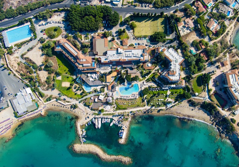 Coral Beach Hotel & Resort