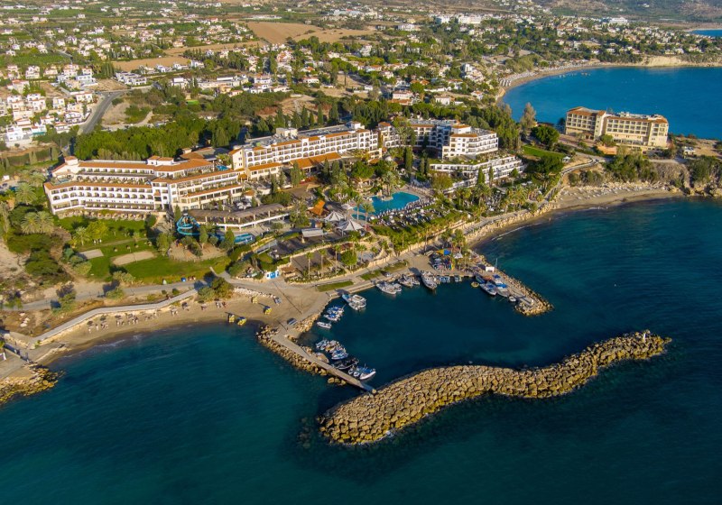 Coral Beach Hotel & Resort