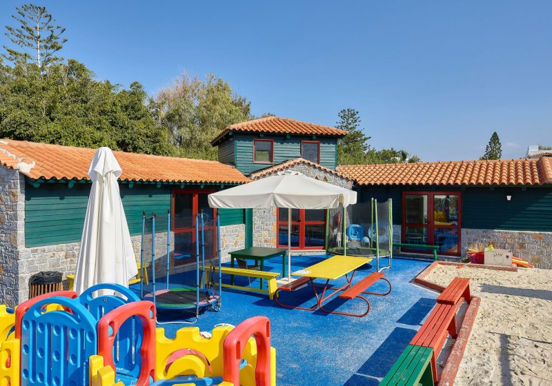 Alexander Beach Hotel & Village Resort