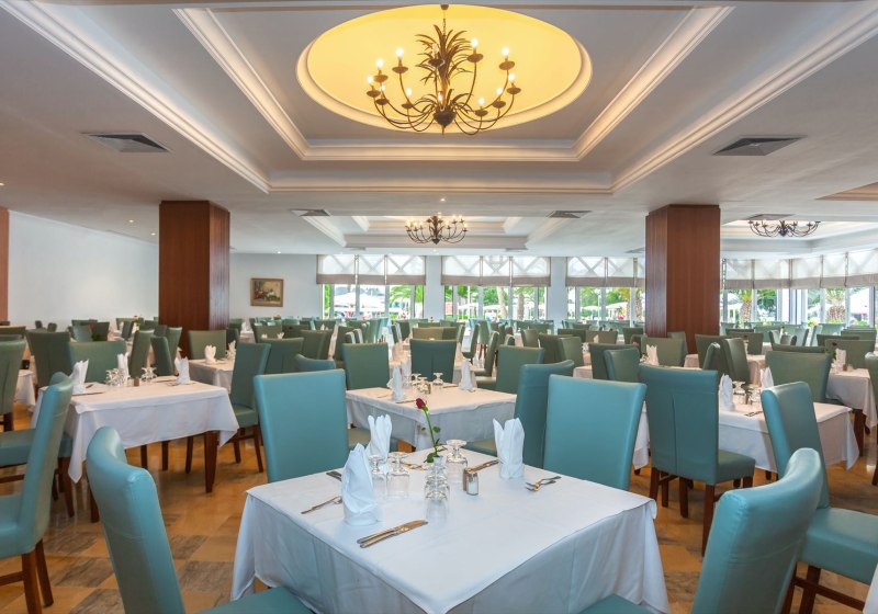 Ausstattung & Service