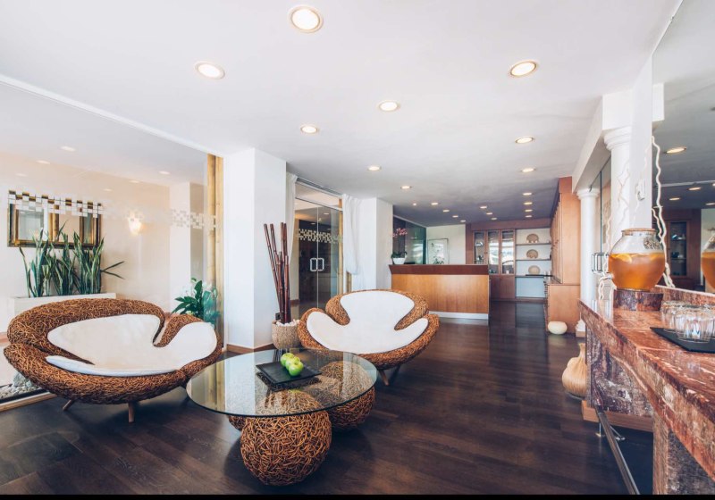 Ausstattung & Service