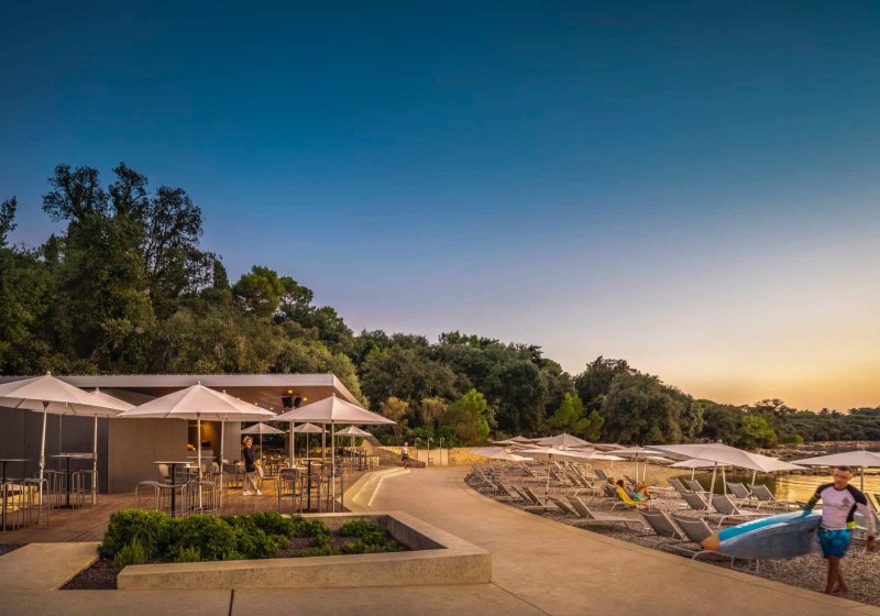 Ausstattung & Service