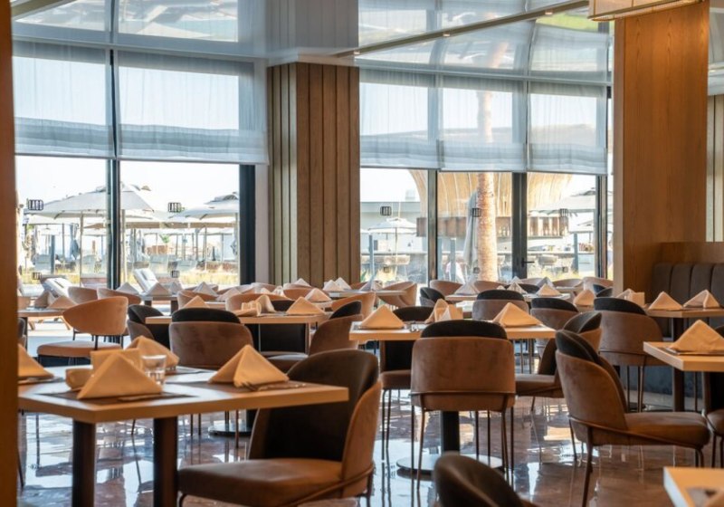 Ausstattung & Service