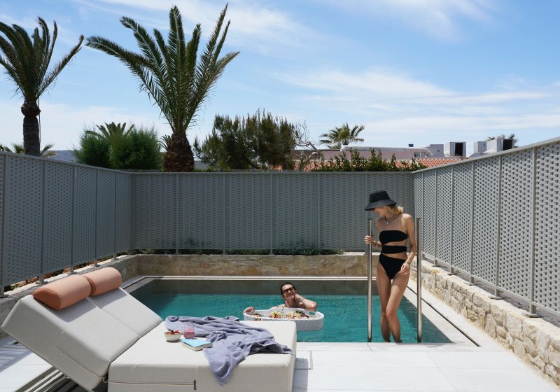 Paralos Kosta Alímia Resort