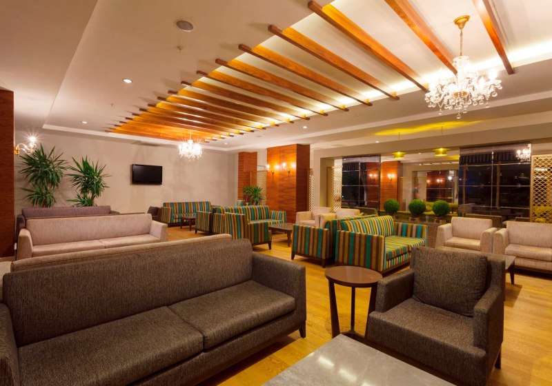 Ausstattung & Service